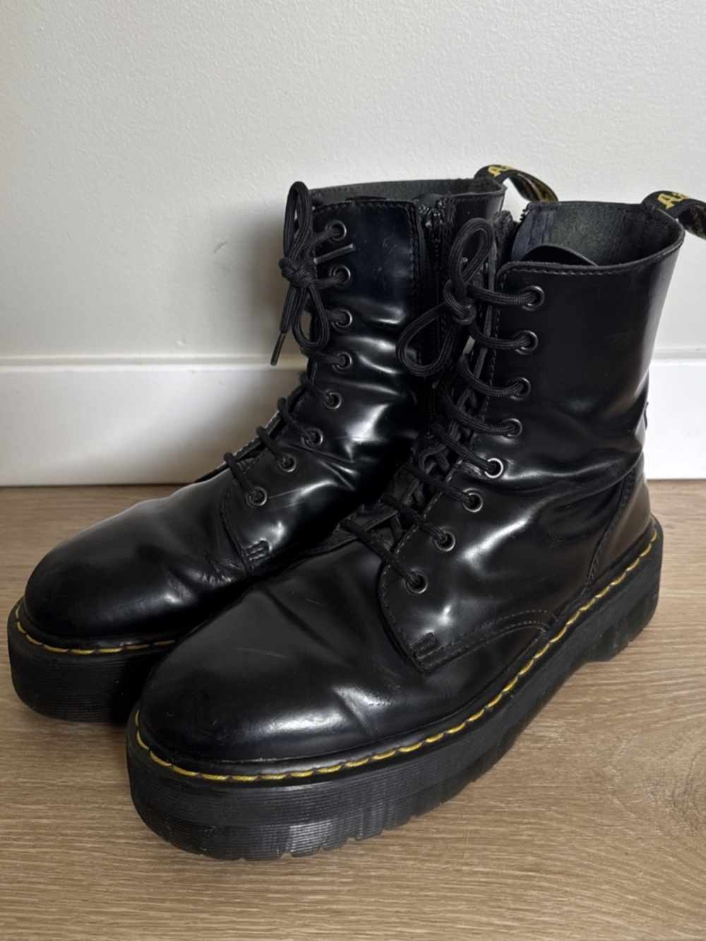 Dr. Martens Jadon Platform Leather Boots – Unisex